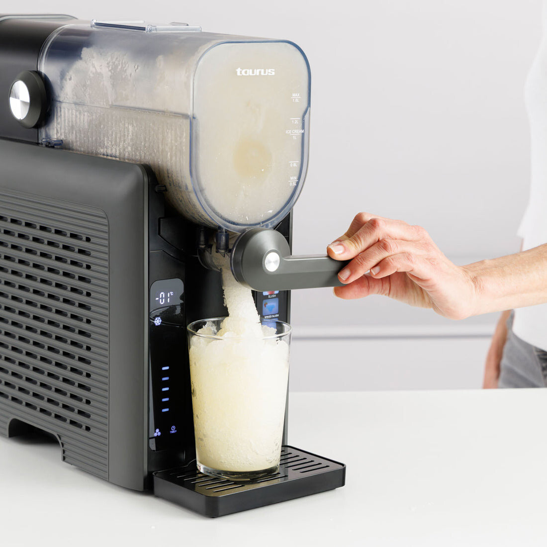 Taurus ICE FLOW 2600 Isdessertmaskine 200 W Sort