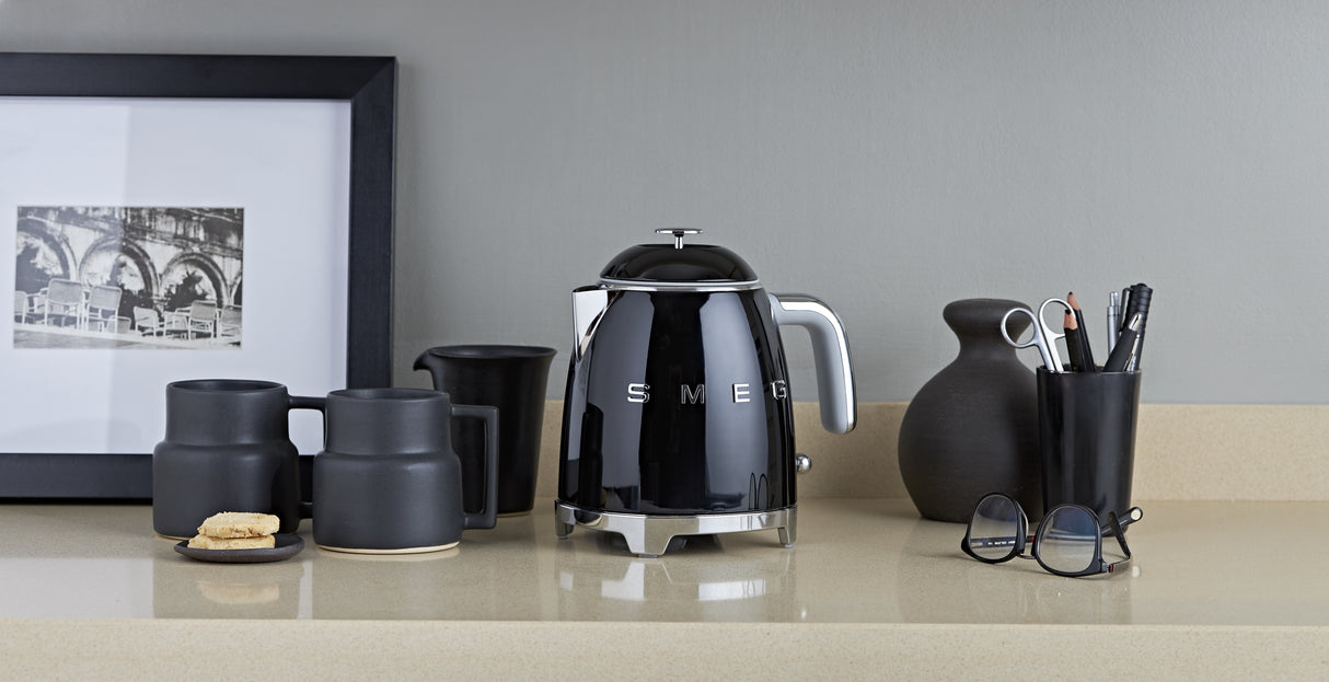 Smeg KLF05BLEU elkande sort