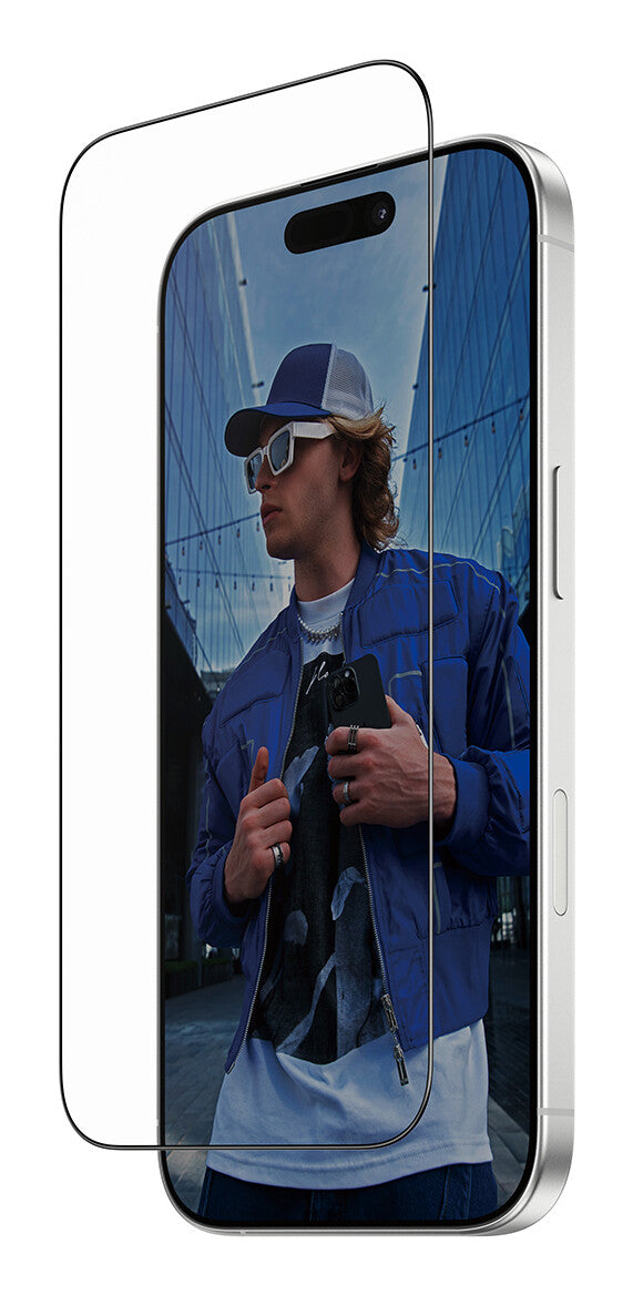 PanzerGlass ® Skærmbeskyttelse iPhone 17 | iPhone 16 Pro | Ultra-Wide Fit m. Fastfit in-a-box