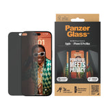 PanzerGlass ® Privacy Skærmbeskyttelse iPhone 15 Pro Max | Ultra-Wide Fit m. EasyAligner