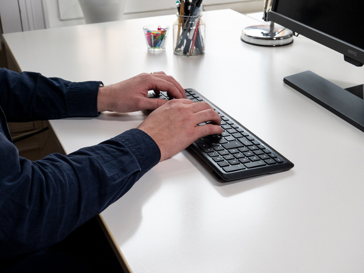 Mousetrapper Type Midi - NORDIC tastatur Hjemme/kontor USB + RF Wireless + Bluetooth QWERTY Nordisk Sort