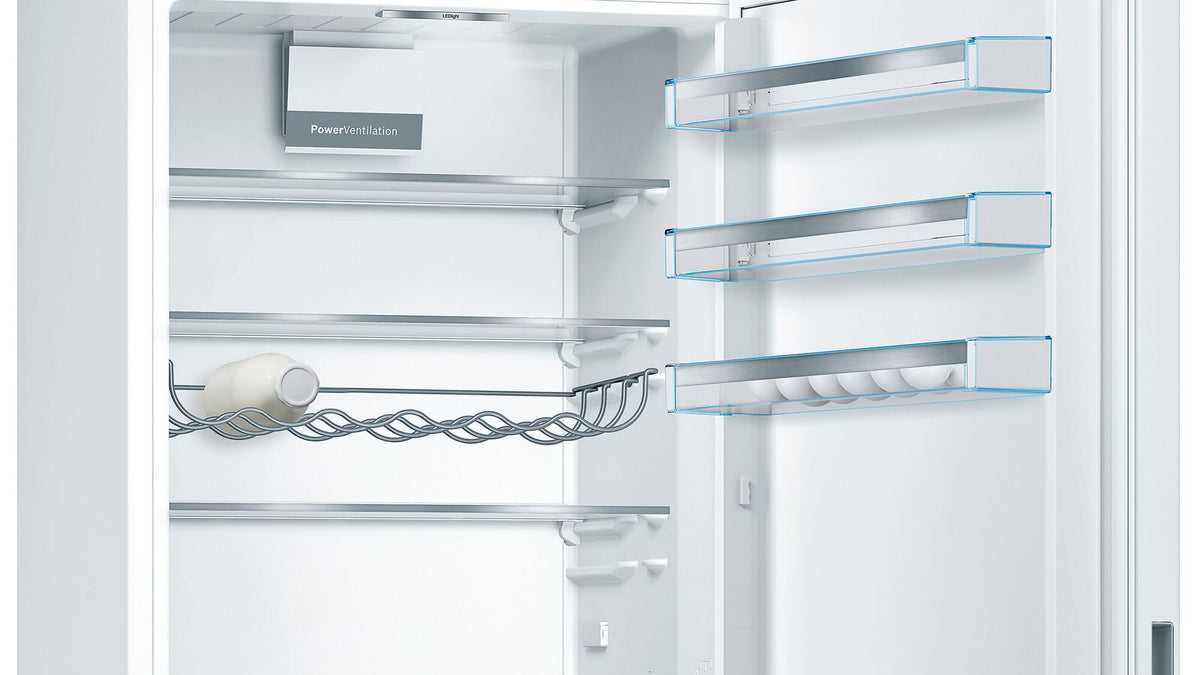 Bosch KGE49AWCA fritstående kølefryseskab