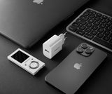 Intenso 1x USB-A Adapter weiß Universel Hvid Vekselstrøm Indendørs