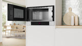 Bosch Serie 8 BFL7221W1 mikrobølgeovn Hvid Solo mikroovn Indbygget 21 L 900 W