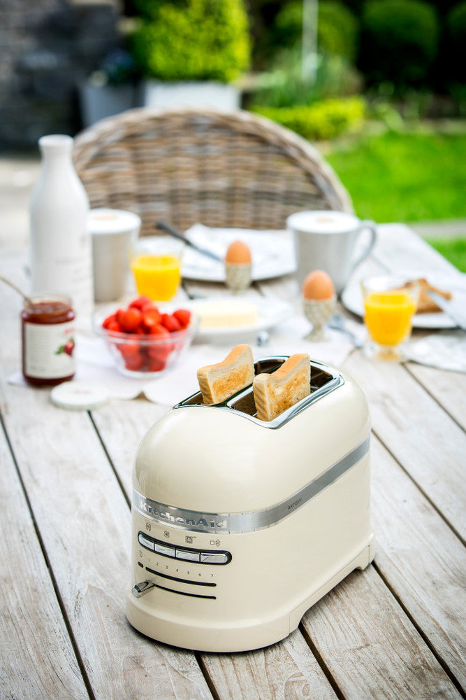 KitchenAid Artisan 5KMT2204EAC Brødrister 1250W Cream