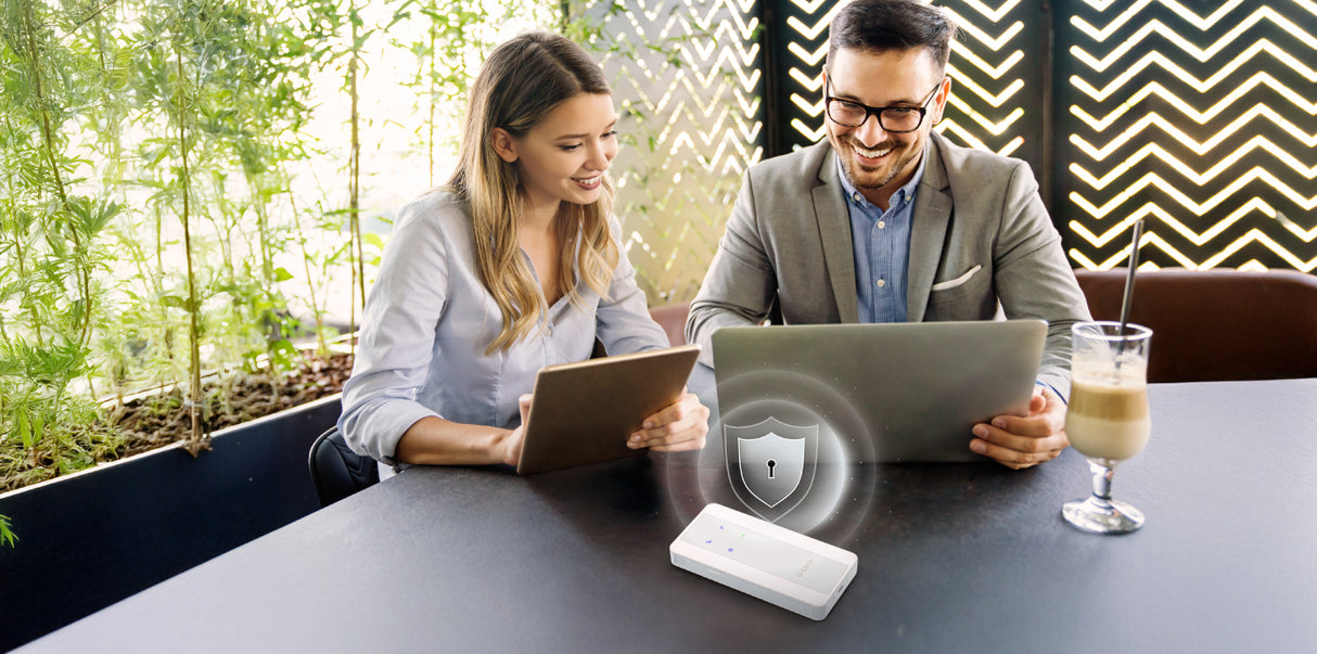 D-LINK 5G NR AX1800 Wi-Fi 6 Mobile Hotspot