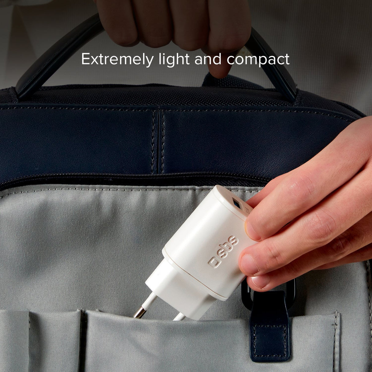 SBS 2100 mAh oplader. 2.1A + 1A. Hvid