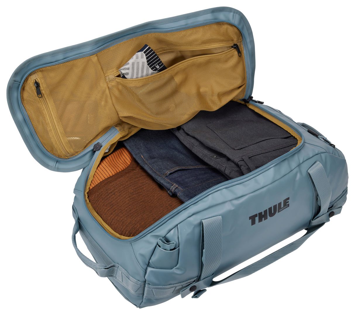 Thule Chasm Duffel 40L. Pond