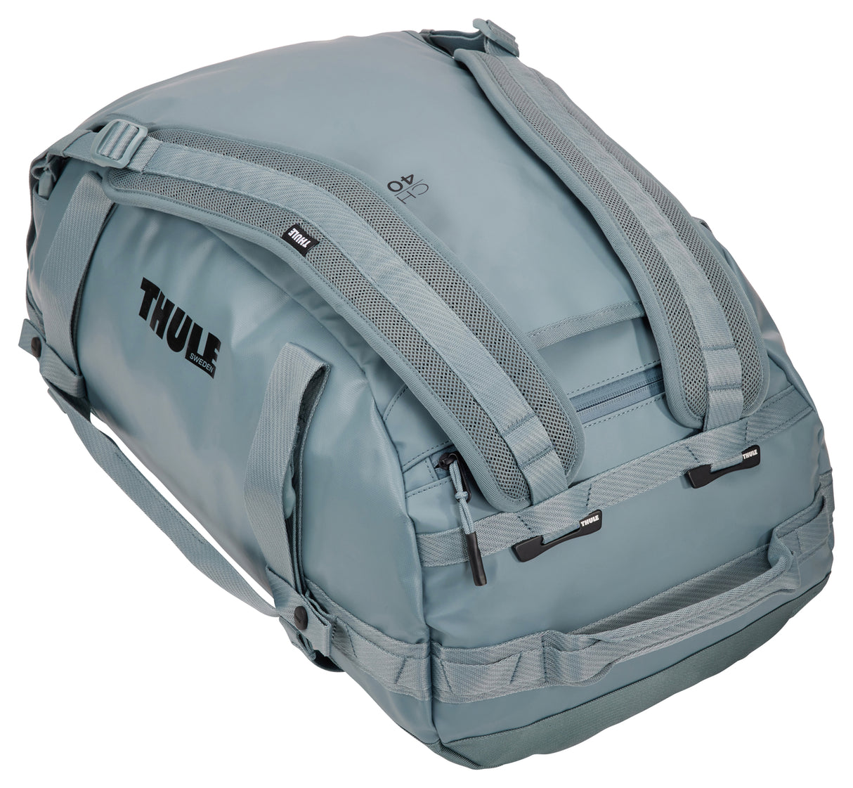 Thule Chasm Duffel 40L. Pond