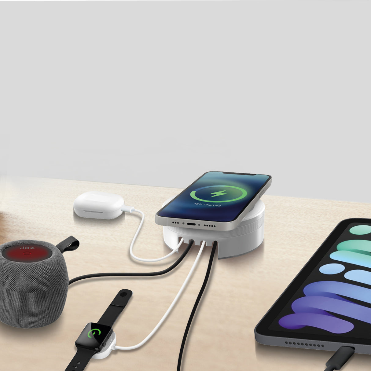 SBS Opladningsstation med 2 USB-A-porte, 2 USB-C-porte og trådløs oplader. Hvid