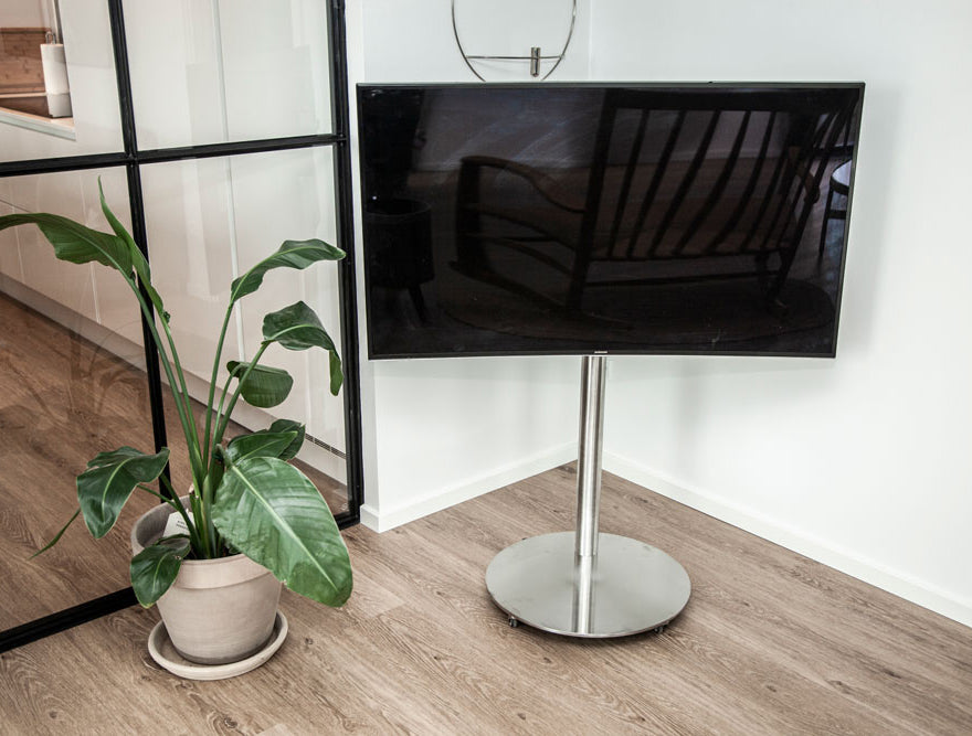 Sinox StandView TV gulvstand med drejbar top. 26"-65". Alu finish