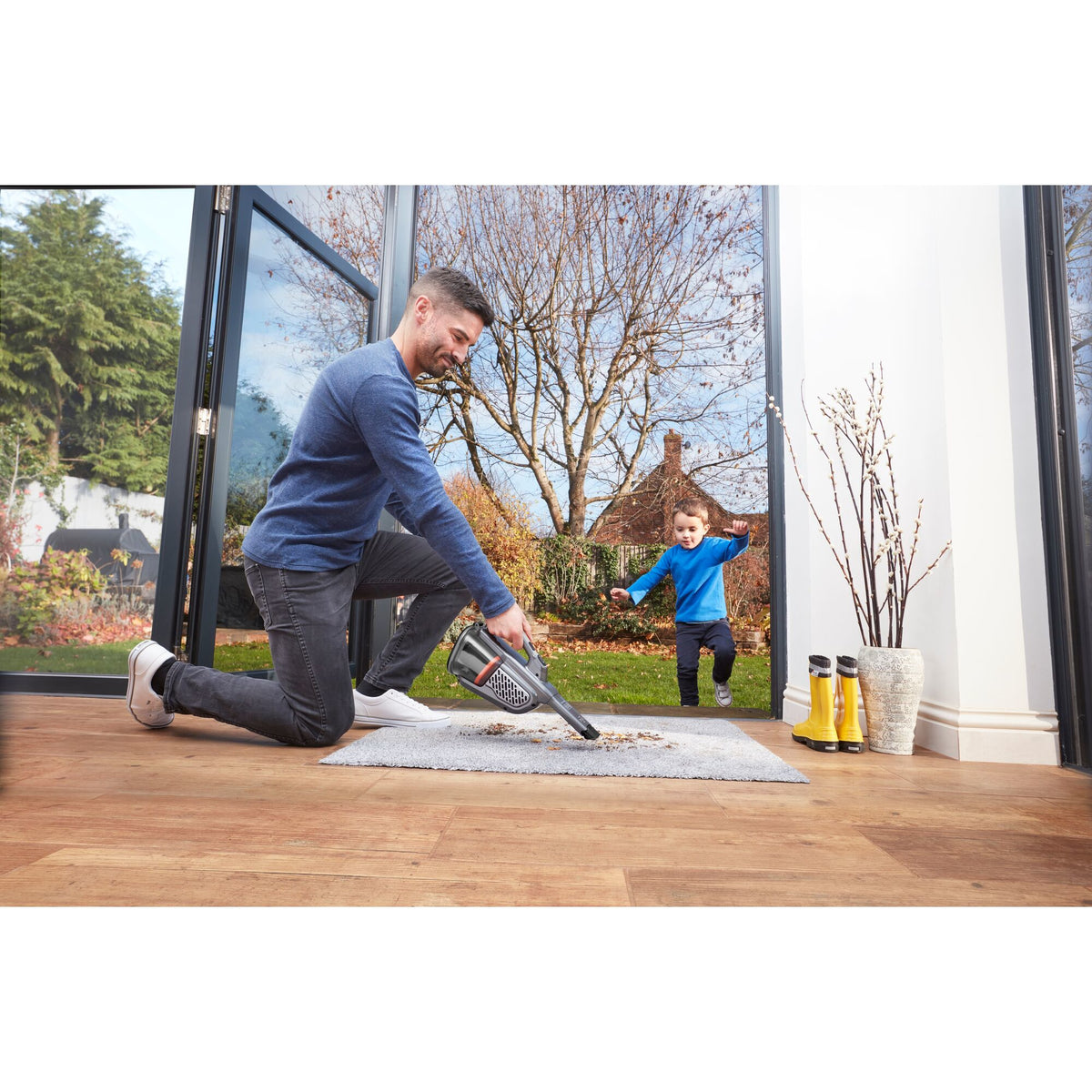 BLACK+DECKER DustBuster BHHV520JF Støvsuger 35W 0.7liter