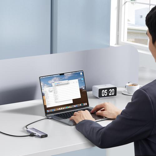 Ugreen Revodok USB-C 6-IN-1 Hub met 4K HDMI USB Type-C 10000 Mbit/s